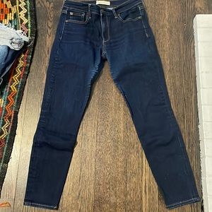 Gap dark wash skinny jean